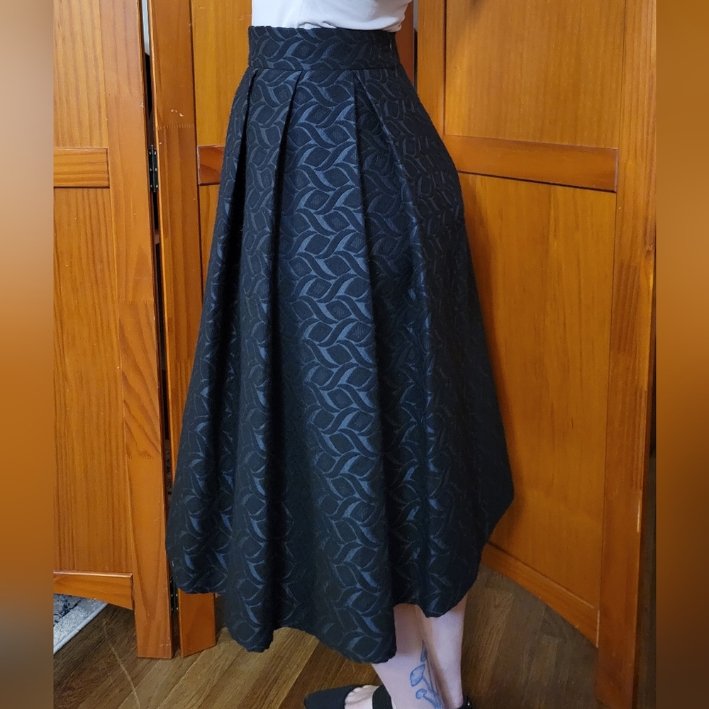 Zara Textured Pleated A-Line Midi Skirt